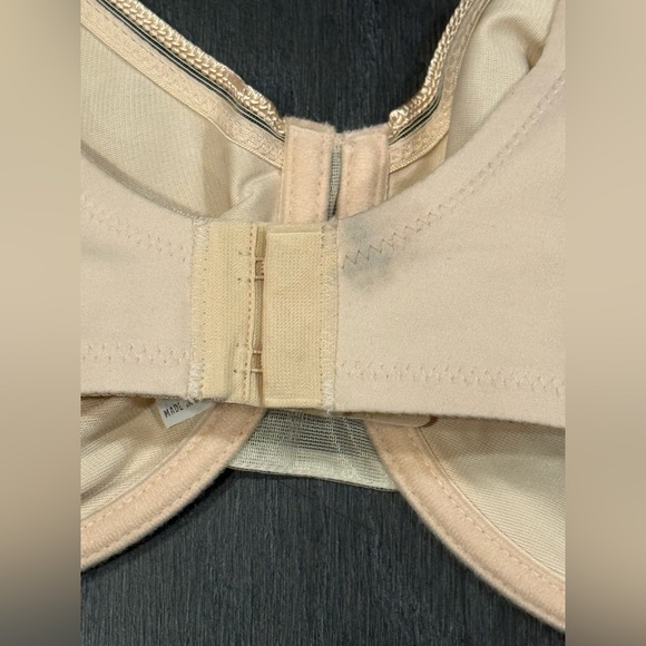 New Chantelle Nude Bra Minimizer 40D - Picture 2 of 5